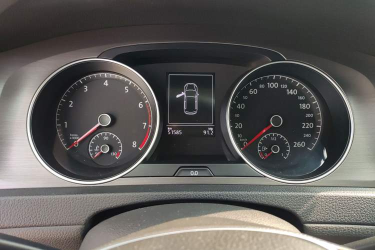 Used Volkswagen Golf 2015 1.4TSI Automatic Comfort Model Instrument Cluster