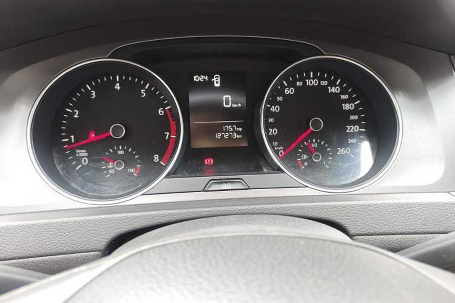Used Volkswagen Golf 2015 1.6L Manual Fashion Edition Instrument Cluster