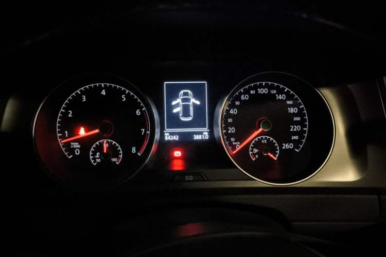 Used Volkswagen Golf 2015 1.4TSI Automatic Comfort Model Instrument Cluster