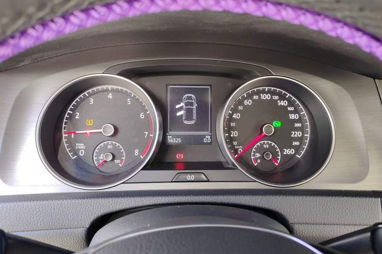 Used Volkswagen Golf 2015 1.4TSI Automatic Comfort Model Instrument Cluster