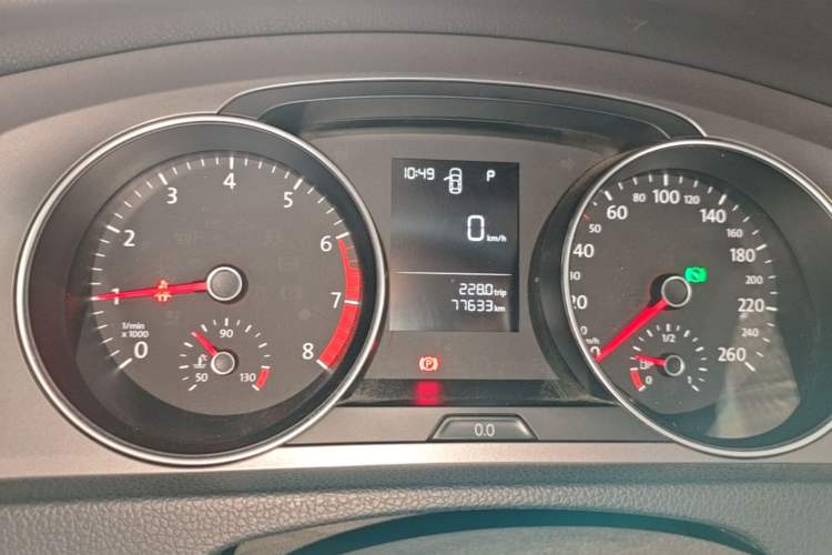 Used Volkswagen Golf 2015 1.6L Automatic Fashion Model Instrument Cluster