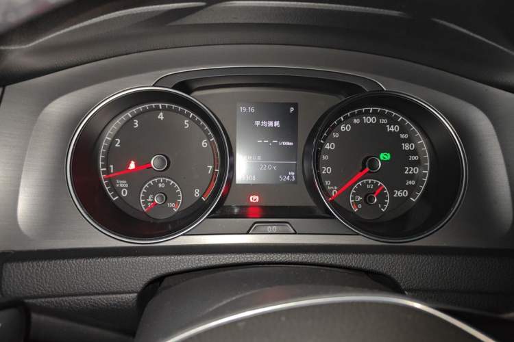 Used Volkswagen Golf 2015 1.4TSI Automatic Luxury Model Instrument Cluster