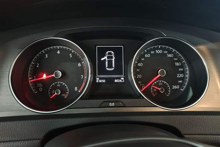 Used Volkswagen Golf 2015 1.4TSI Automatic Comfort Model Instrument Cluster