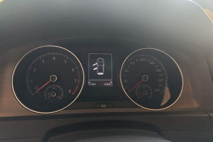 Used Volkswagen Golf 2015 1.6L Automatic Comfort Model Instrument Cluster