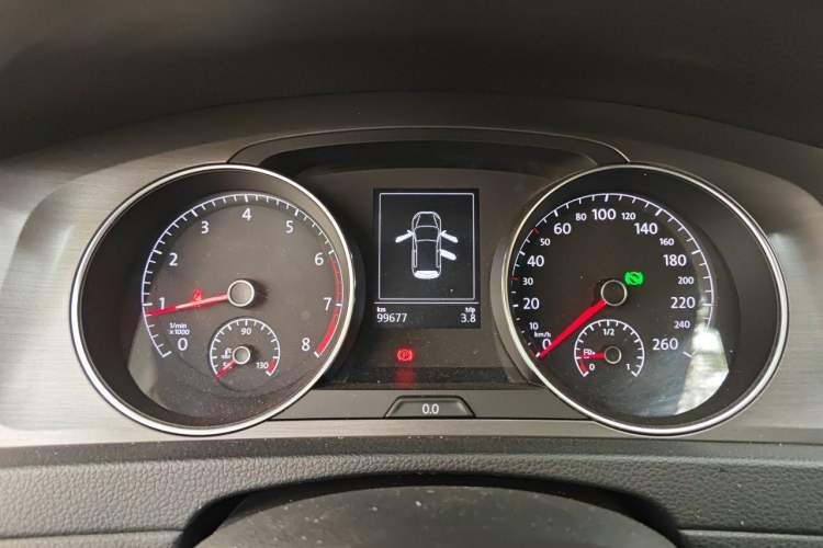 Used Volkswagen Golf 2015 1.6L Automatic Comfort Model Instrument Cluster