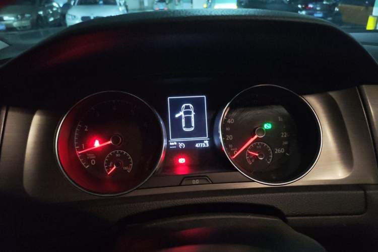 Used Volkswagen Golf 2015 1.4TSI Automatic Comfort Model Instrument Cluster