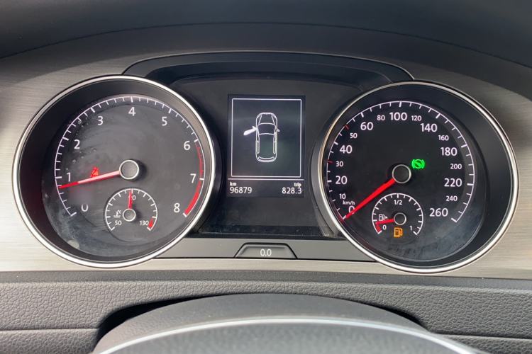 Used Volkswagen Golf 2015 1.4TSI Automatic Luxury Model Instrument Cluster