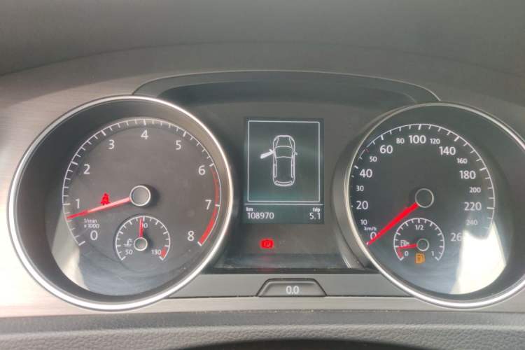 Used Volkswagen Golf 2015 1.2TSI Automatic Comfort Model Instrument Cluster