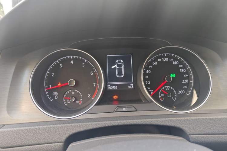 Used Volkswagen Golf 2015 1.4TSI Automatic Comfort Model Instrument Cluster
