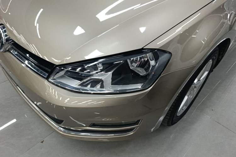 Used Volkswagen Golf 2015 1.4TSI Automatic Comfort Model Left Front Headlight