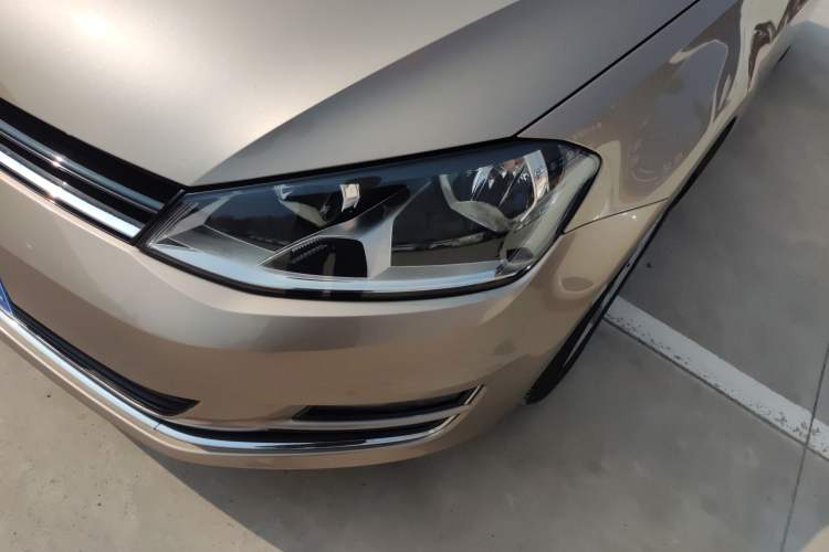 Used Volkswagen Golf 2015 1.4TSI Automatic Comfort Model Left Front Headlight