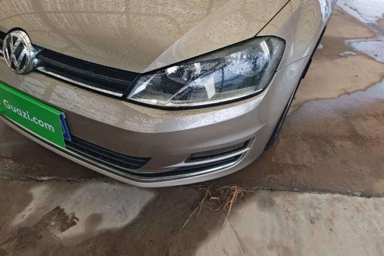 Used Volkswagen Golf 2015 1.6L Automatic Comfort Model Left Front Headlight