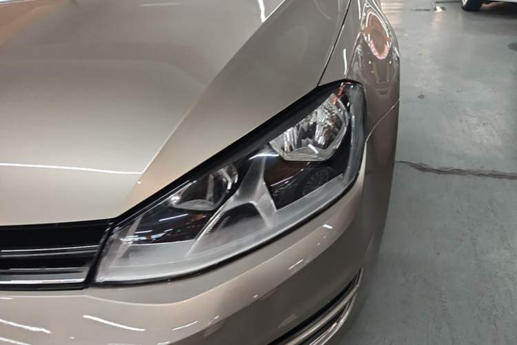 Used Volkswagen Golf 2015 1.4TSI Automatic Comfort Model Left Front Headlight