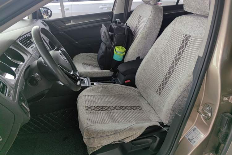 Used Volkswagen Golf 2015 1.6L Automatic Comfort Model Left Front Seat