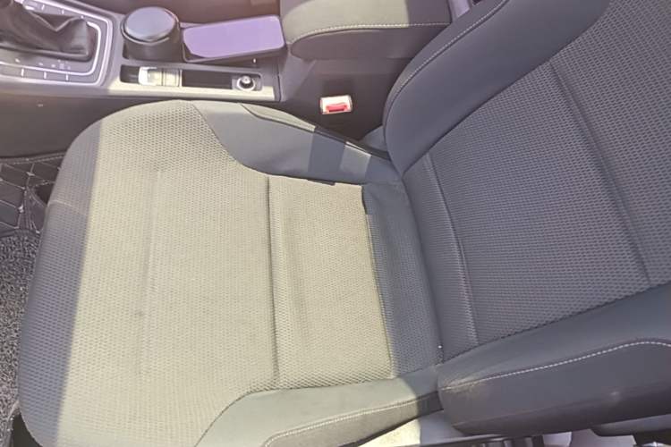 Used Volkswagen Golf 2015 1.6L Automatic Comfort Model Left Front Seat