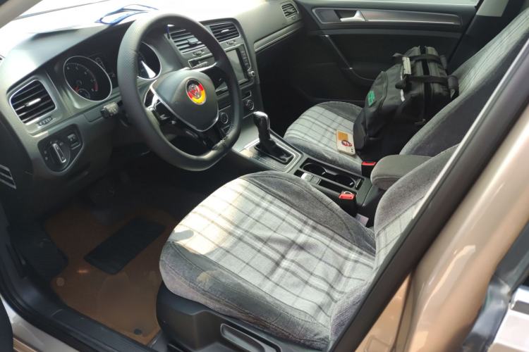 Used Volkswagen Golf 2015 1.4TSI Automatic Comfort Model Left Front Seat