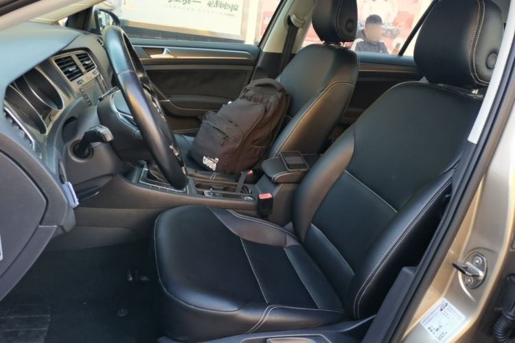 Used Volkswagen Golf 2015 1.6L Automatic Comfort Model Left Front Seat