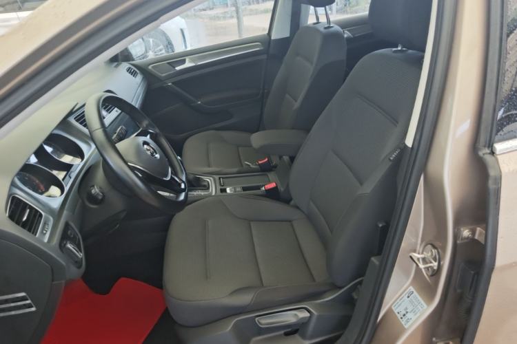 Used Volkswagen Golf 2015 1.6L Automatic Comfort Model Left Front Seat