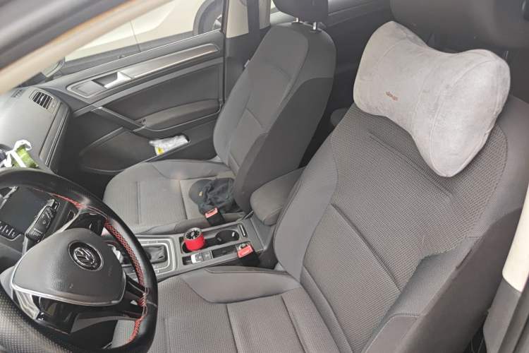 Used Volkswagen Golf 2015 1.4TSI Automatic Comfort Model Left Front Seat