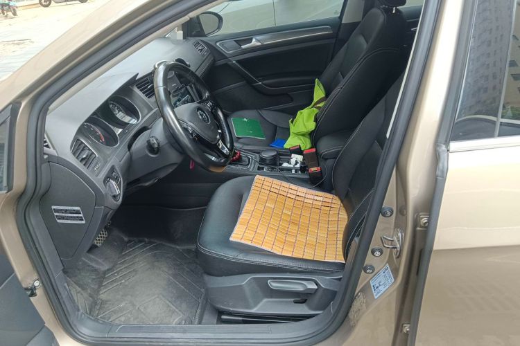 Used Volkswagen Golf 2015 1.6L Automatic Comfort Model Left Front Seat