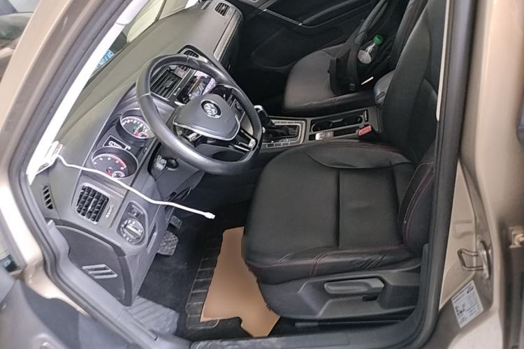 Used Volkswagen Golf 2015 1.4TSI Automatic Comfort Model Left Front Seat