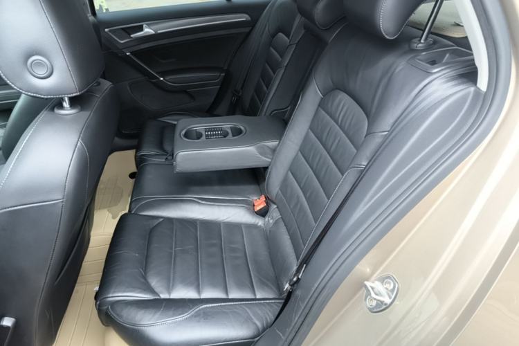 Used Volkswagen Golf 2015 1.4TSI Automatic Luxury Model Left Rear Seat