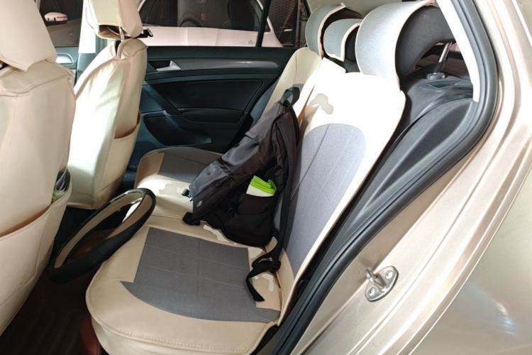 Used Volkswagen Golf 2015 1.6L Automatic Fashion Model Left Rear Seat