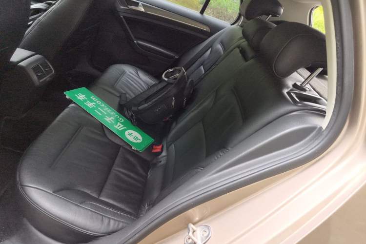 Used Volkswagen Golf 2015 1.4TSI Automatic Comfort Model Left Rear Seat