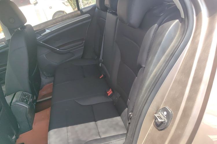 Used Volkswagen Golf 2015 1.4TSI Automatic Comfort Model Left Rear Seat