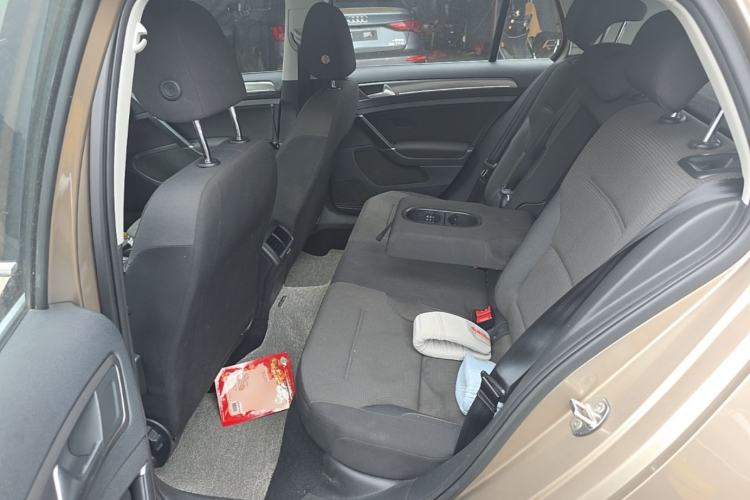 Used Volkswagen Golf 2015 1.4TSI Automatic Comfort Model Left Rear Seat