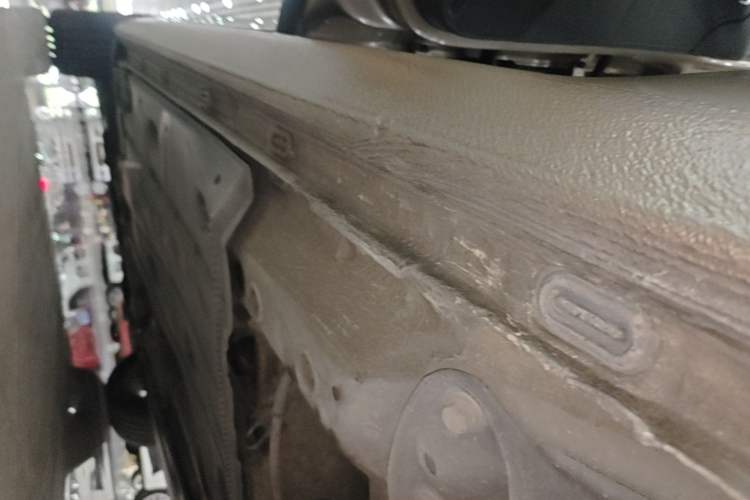 Used Volkswagen Golf 2015 1.6L Automatic Comfort Model Left Side Sill