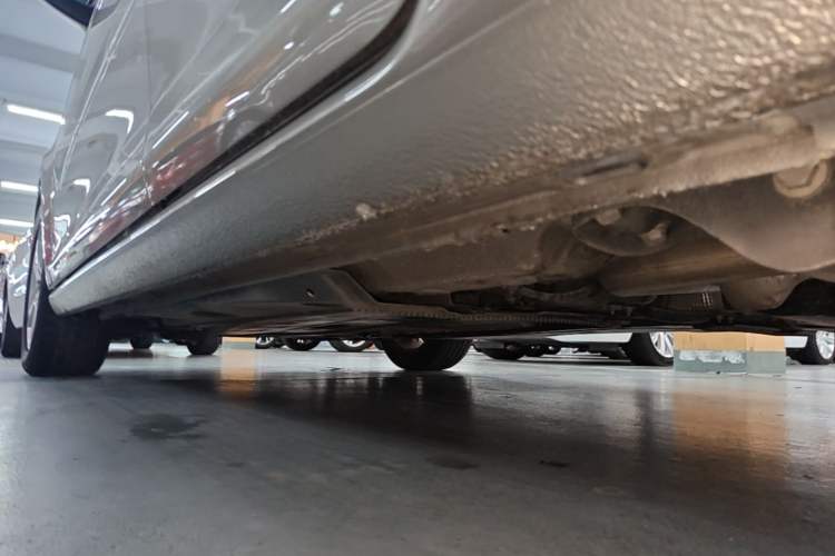 Used Volkswagen Golf 2015 1.4TSI Automatic Comfort Model Left Side Sill