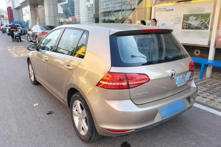 Used Volkswagen Golf 2015 1.6L Automatic Comfort Model Rear Left 45 Deg