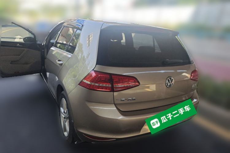 Used Volkswagen Golf 2015 1.6L Automatic Comfort Model Rear Left 45 Deg