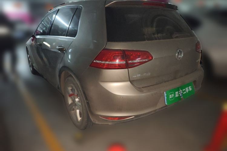 Used Volkswagen Golf 2015 1.6L Automatic Comfort Model Rear Left 45 Deg