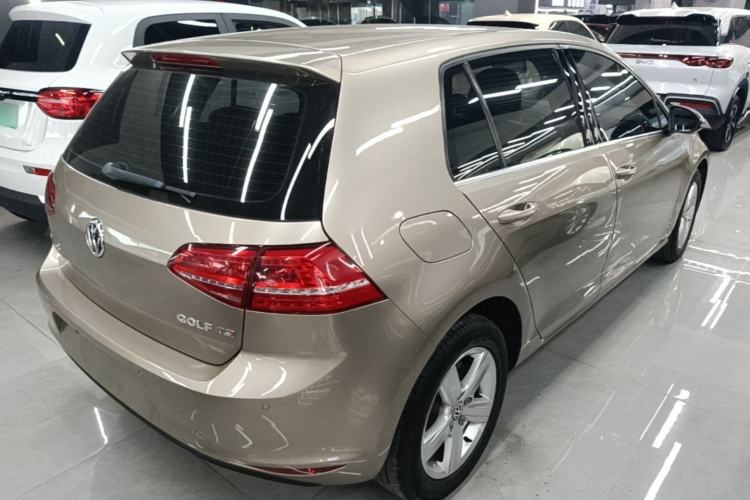 Used Volkswagen Golf 2015 1.4TSI Automatic Comfort Model Rear Right 45 Deg