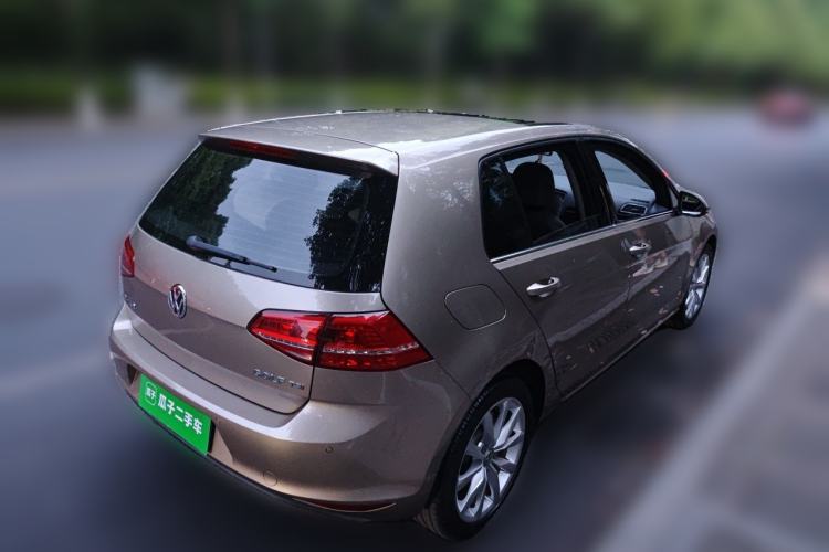 Used Volkswagen Golf 2015 1.4TSI Automatic Flagship Model Rear Right 45 Deg