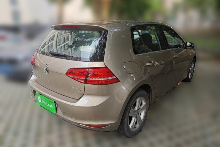 Used Volkswagen Golf 2015 1.6L Automatic Comfort Model Rear Right 45 Deg