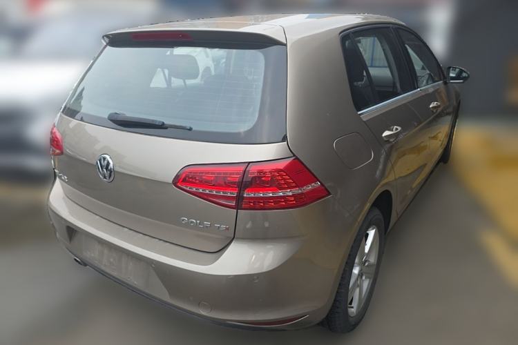 Used Volkswagen Golf 2015 1.4TSI Automatic Comfort Model Rear Right 45 Deg