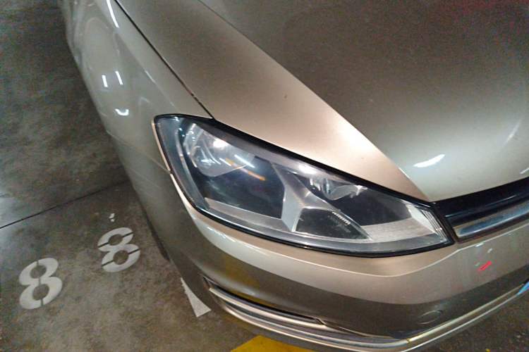 Used Volkswagen Golf 2015 1.4TSI Automatic Comfort Model Right Front Headlight