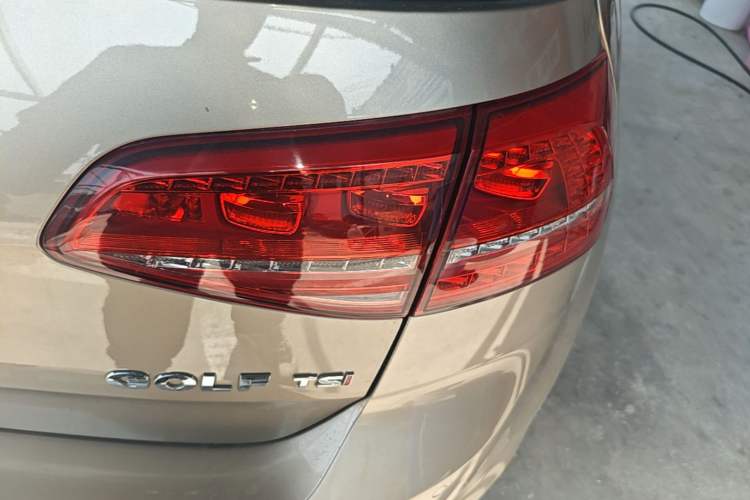 Used Volkswagen Golf 2015 1.4TSI Automatic Luxury Model Right Rear Taillight