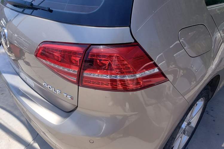 Used Volkswagen Golf 2015 1.4TSI Automatic Comfort Model Right Rear Taillight