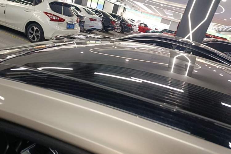 Used Volkswagen Golf 2015 1.4TSI Automatic Comfort Model Roof