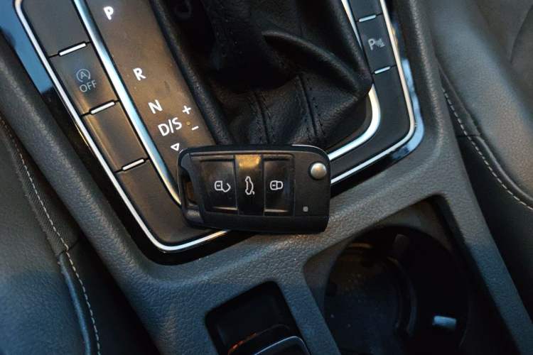 Used Volkswagen Golf 2015 1.4TSI Automatic Flagship Model Vehicle Key