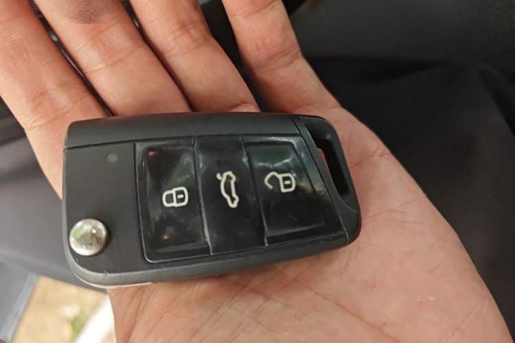 Used Volkswagen Golf 2015 1.6L Automatic Comfort Model Vehicle Key