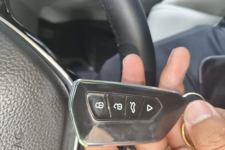 Used Volkswagen Golf 2015 1.4TSI Automatic Luxury Model Vehicle Key