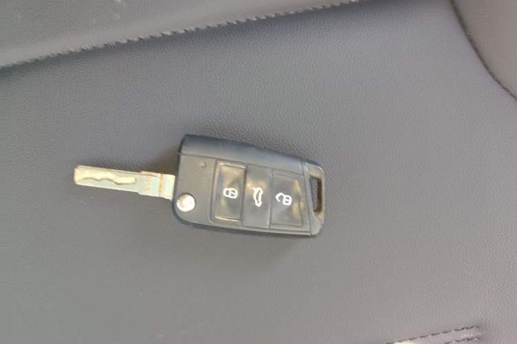 Used Volkswagen Golf 2015 1.4TSI Automatic Comfort Model Vehicle Key