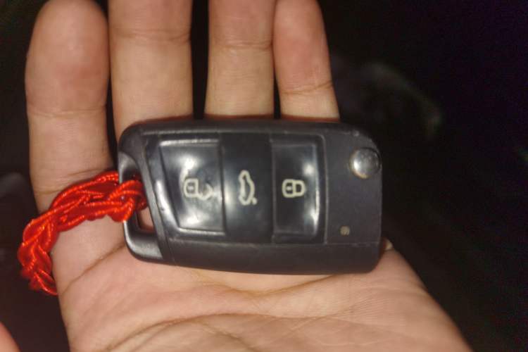 Used Volkswagen Golf 2015 1.4TSI Automatic Luxury Model Vehicle Key