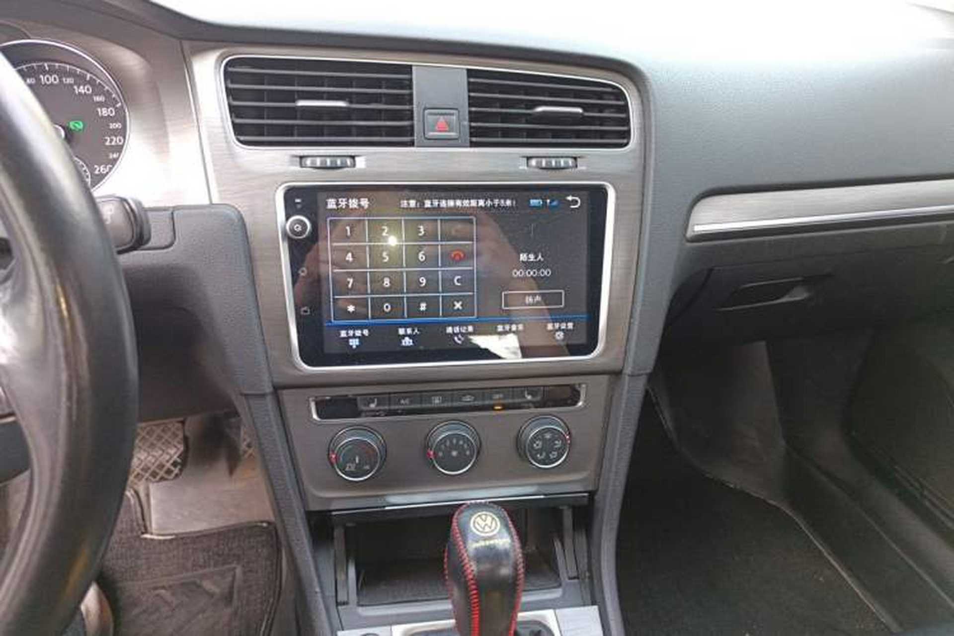 Used Volkswagen Golf 2016 230TSI Automatic Luxury Version Audio And AC Panel