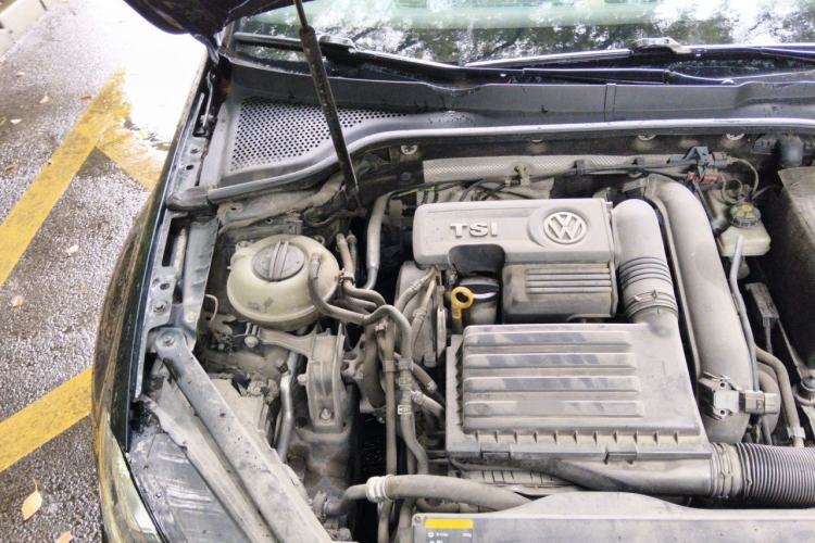 Used Volkswagen Golf 2016 1.4TSI Automatic R-Line Engine Bay Right